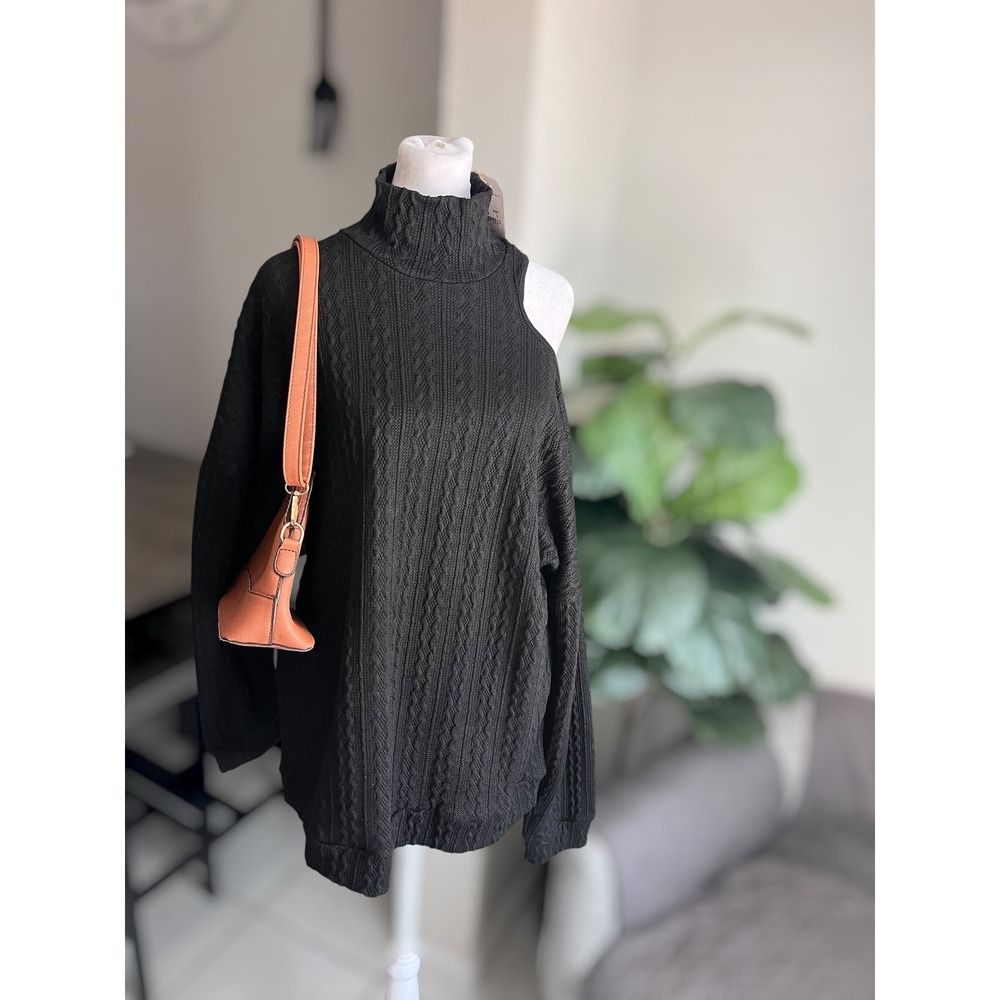 Grace & Emma Cold Shoulder Mock Neck Cable Knit Sweater Size L